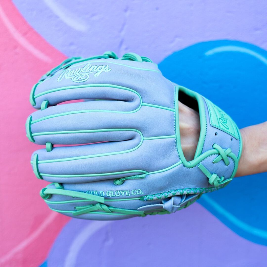 Rawlings New | Rawlings Heart of the Hide ColorSync 10 11.5 in Infield Glove Right Hand Throw