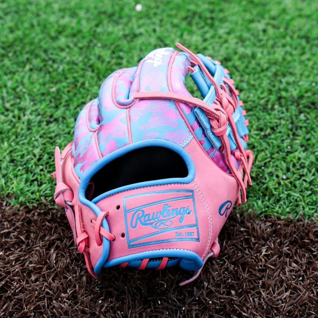 Rawlings | Rawlings Heart of the Hide ColorSync 10 11.75 in Infield Glove Right Hand Throw