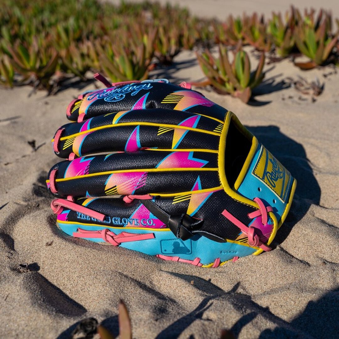 Rawlings New | Rawlings Heart of the Hide Spring Break 11.5 Inch Infield Glove Right Hand Throw