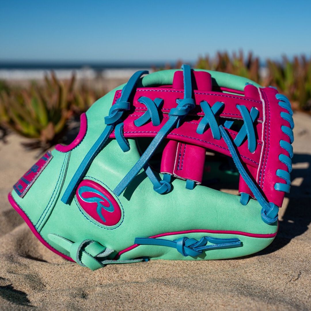 Rawlings For Sale | Rawlings Heart of the Hide Spring Break 11.5 Inch Infield Glove Right Hand Throw