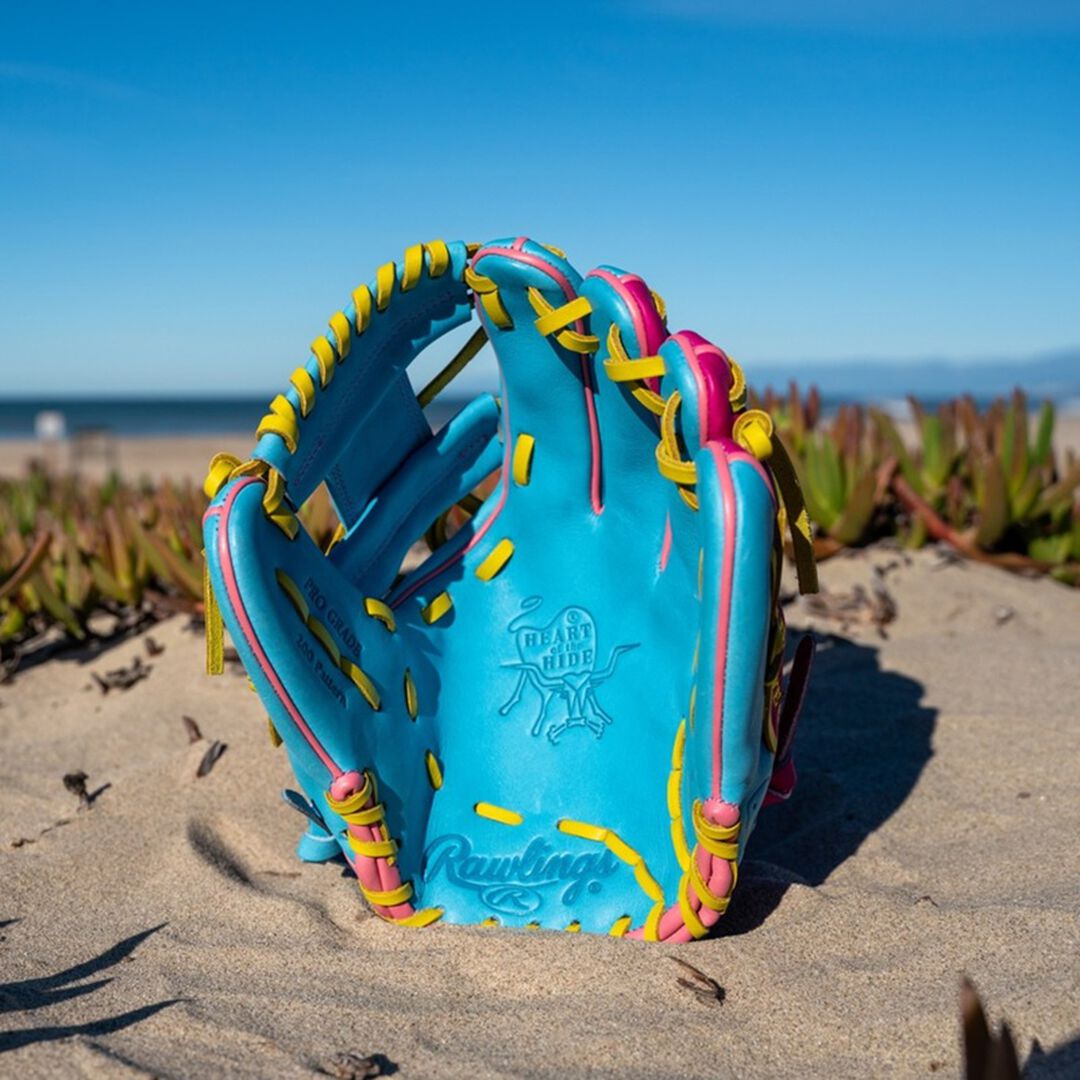 Rawlings | Rawlings Heart of the Hide Spring Break 11.5 Inch Infield Glove Right Hand Throw