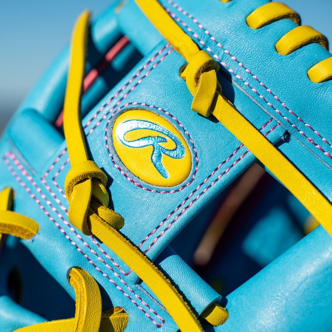 Rawlings | Rawlings Heart of the Hide Spring Break 11.5 Inch Infield Glove Right Hand Throw