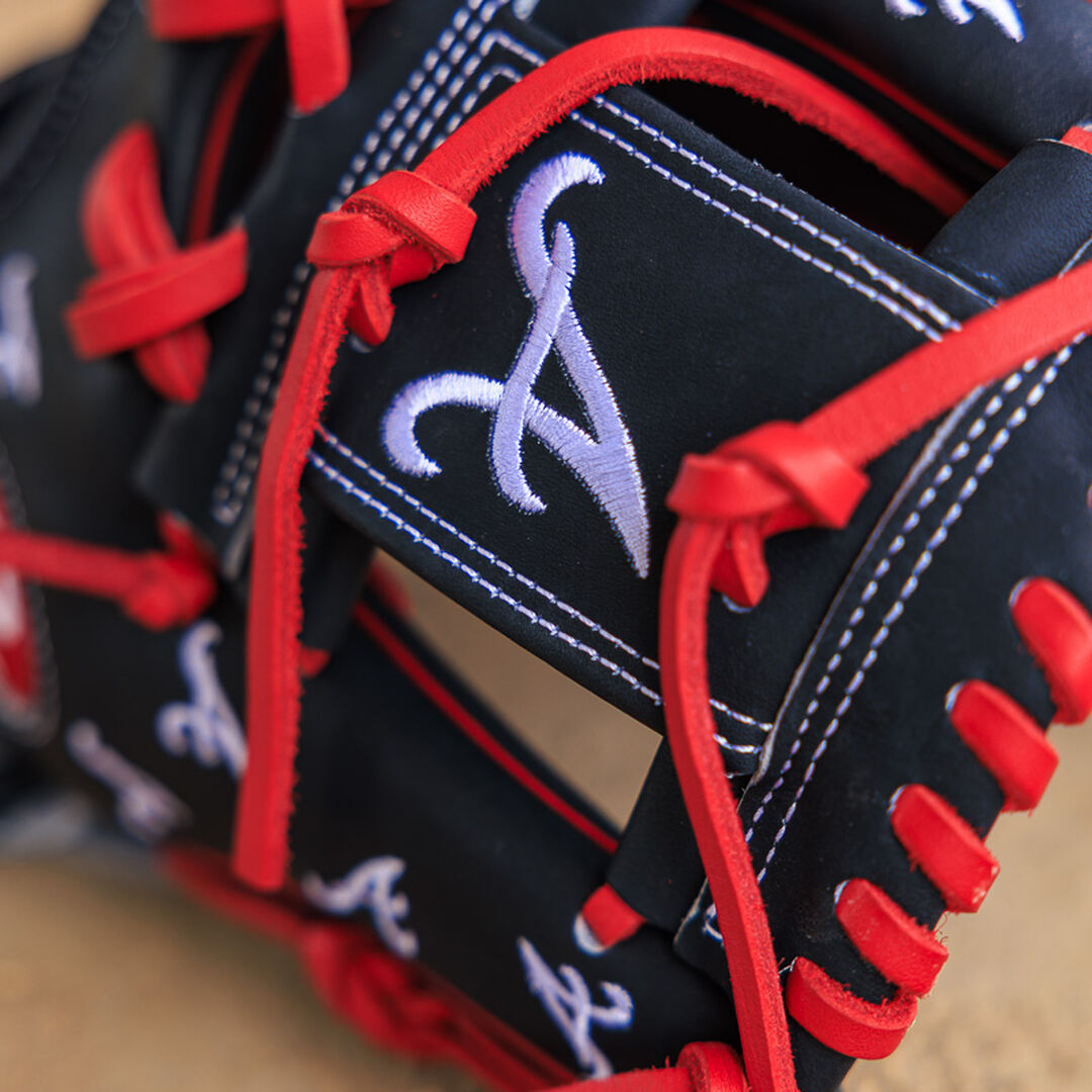 Rawlings Sale | Atlanta Braves Heart of the Hide 11.75-Inch Infield Glove