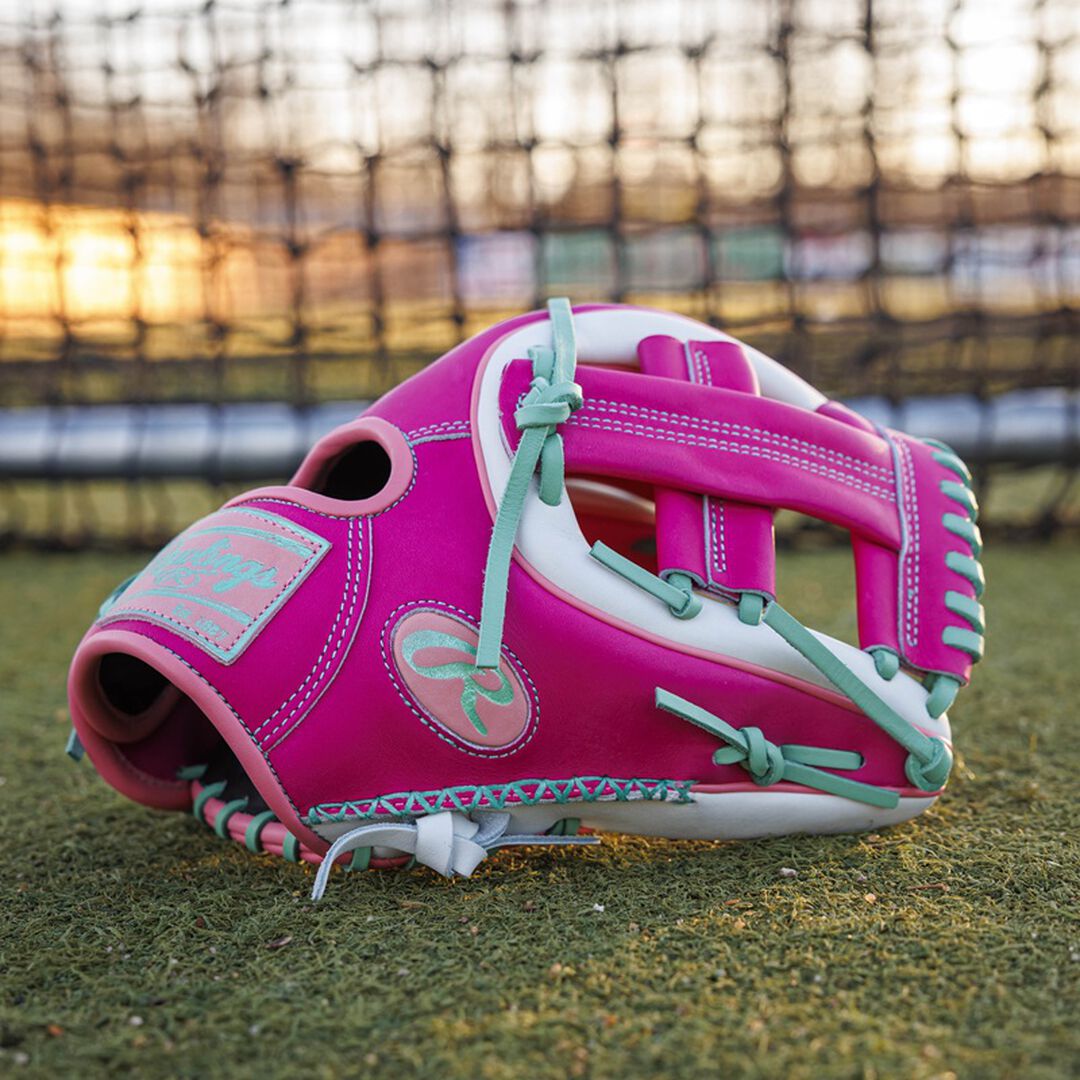 Rawlings Online | Rawlings Exclusive Berry 11.5 Inch Infield Glove Right Hand Throw