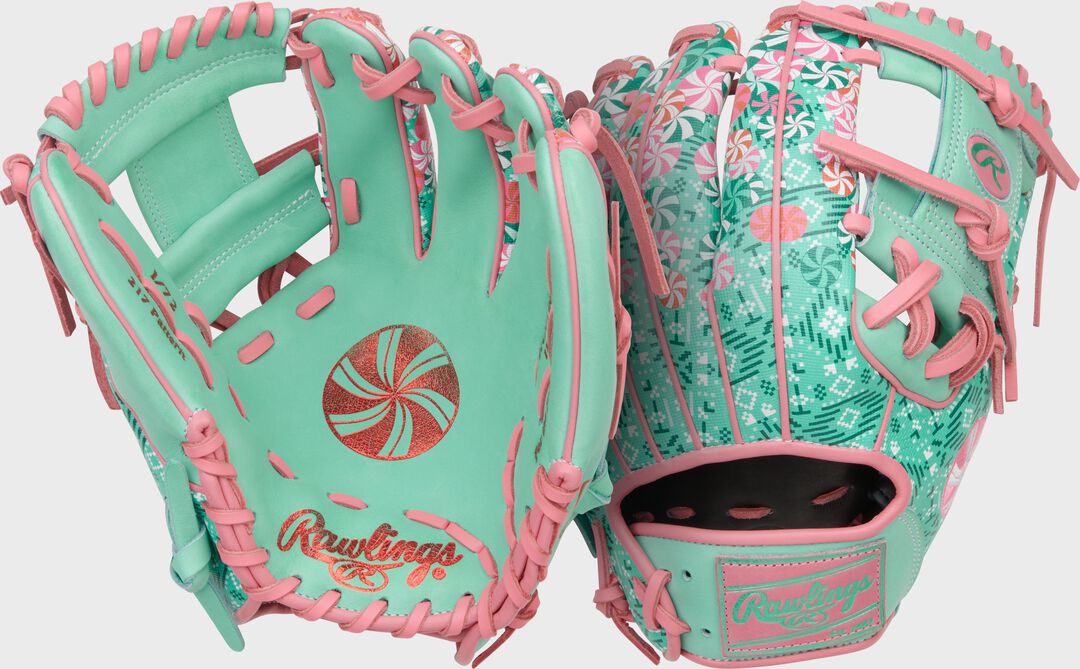 Rawlings Sale | Exclusive Heart of the Hide 11.5-Inch Holiday Glove Right Hand Throw