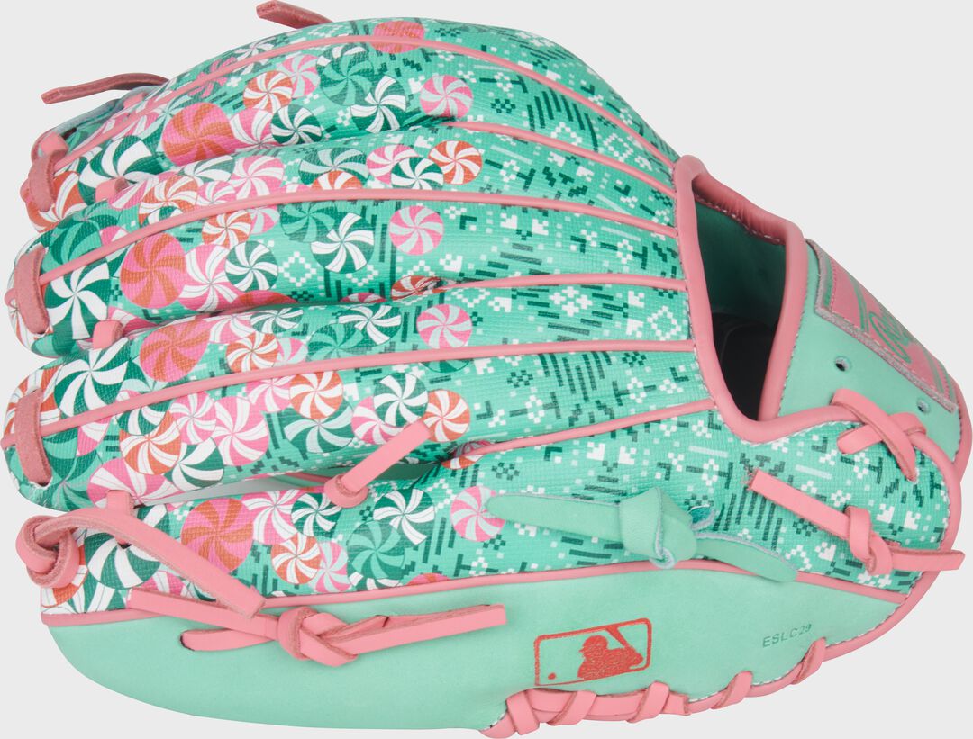 Rawlings Sale | Exclusive Heart of the Hide 11.5-Inch Holiday Glove Right Hand Throw