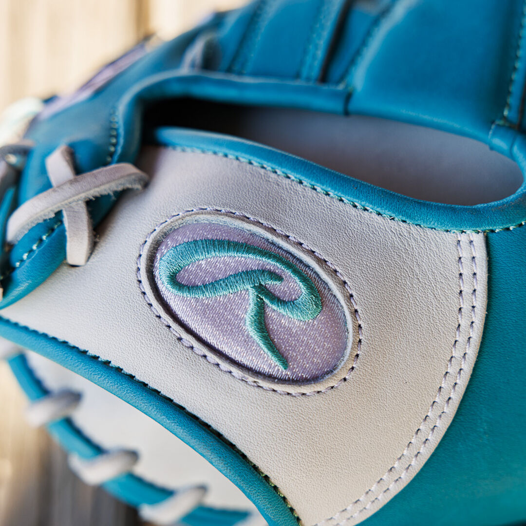 Rawlings New | Exclusive 33-inch Rawlings R2G Heart of the Hide Catcher's Mitt