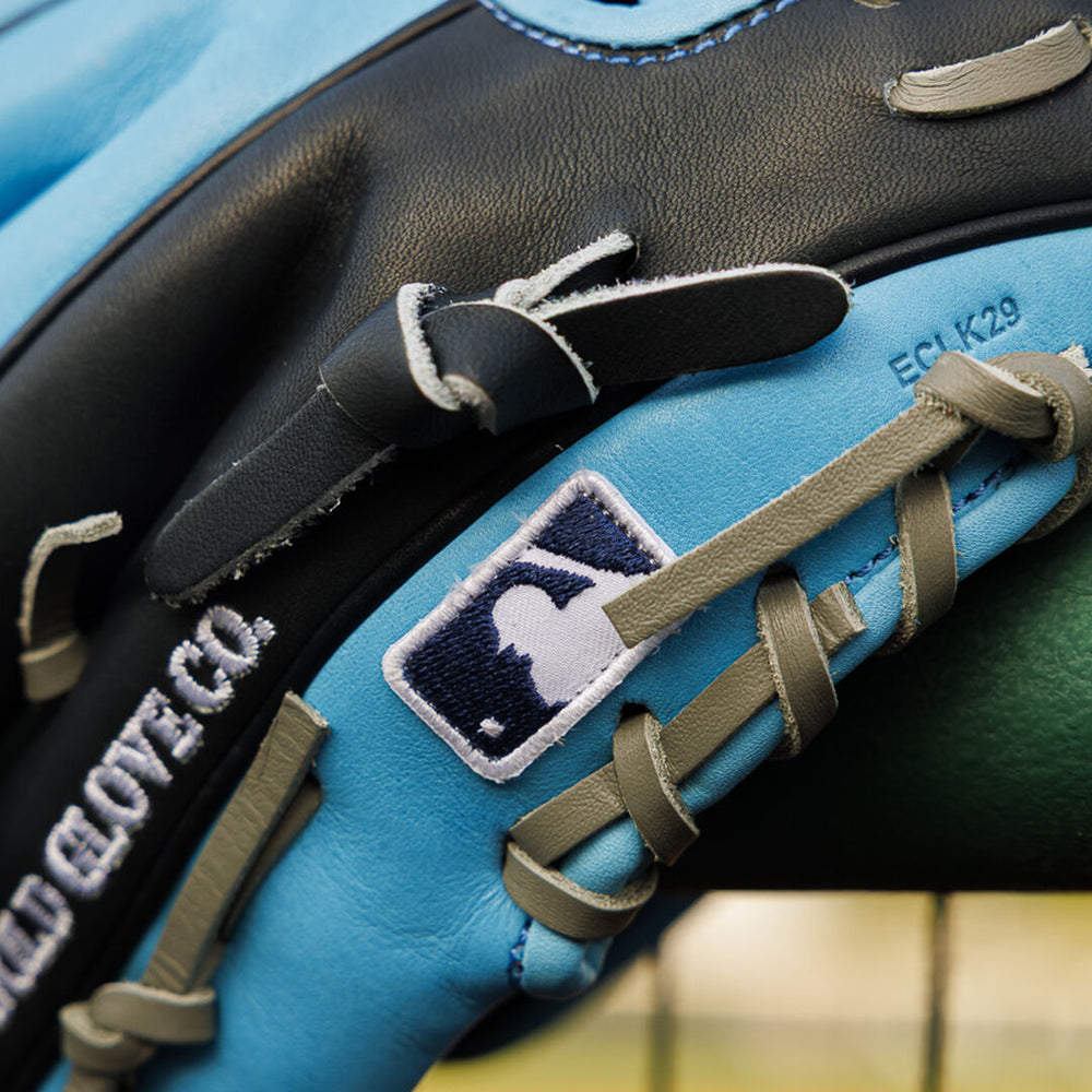 Rawlings Sale | Exclusive Heart of the Hide ContoUR Fit Infield/Pitcher's Glove Right Hand Throw