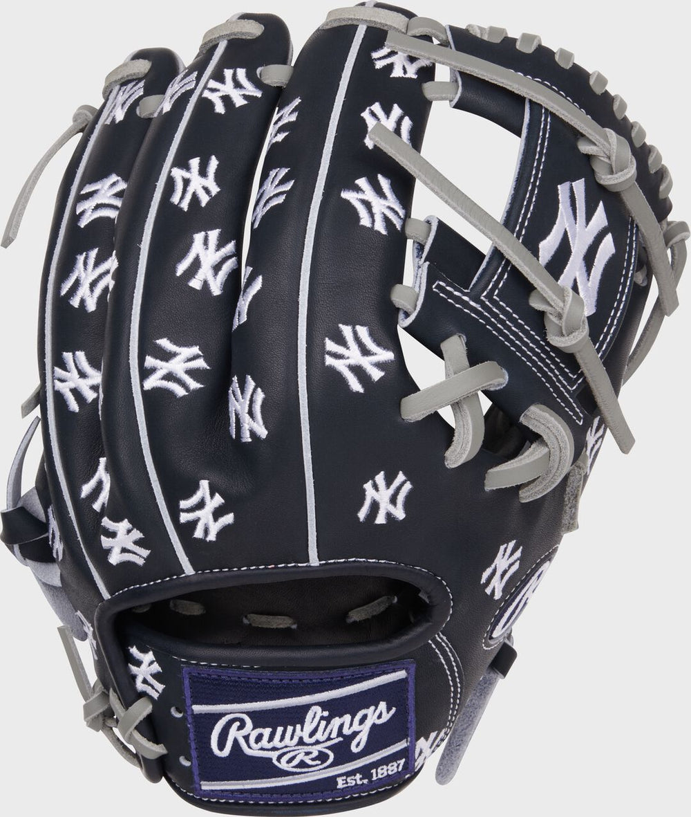 Rawlings Discount | New York Yankees Heart of the Hide 11.75-Inch Infield Glove