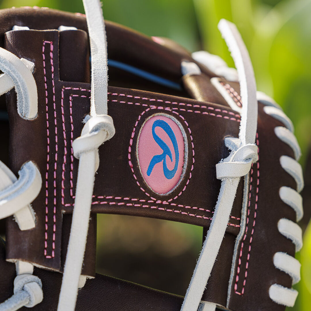 Rawlings Outlet | Exclusive Rabbit Heart of the Hide 11.75" Infield Glove Right Hand Throw