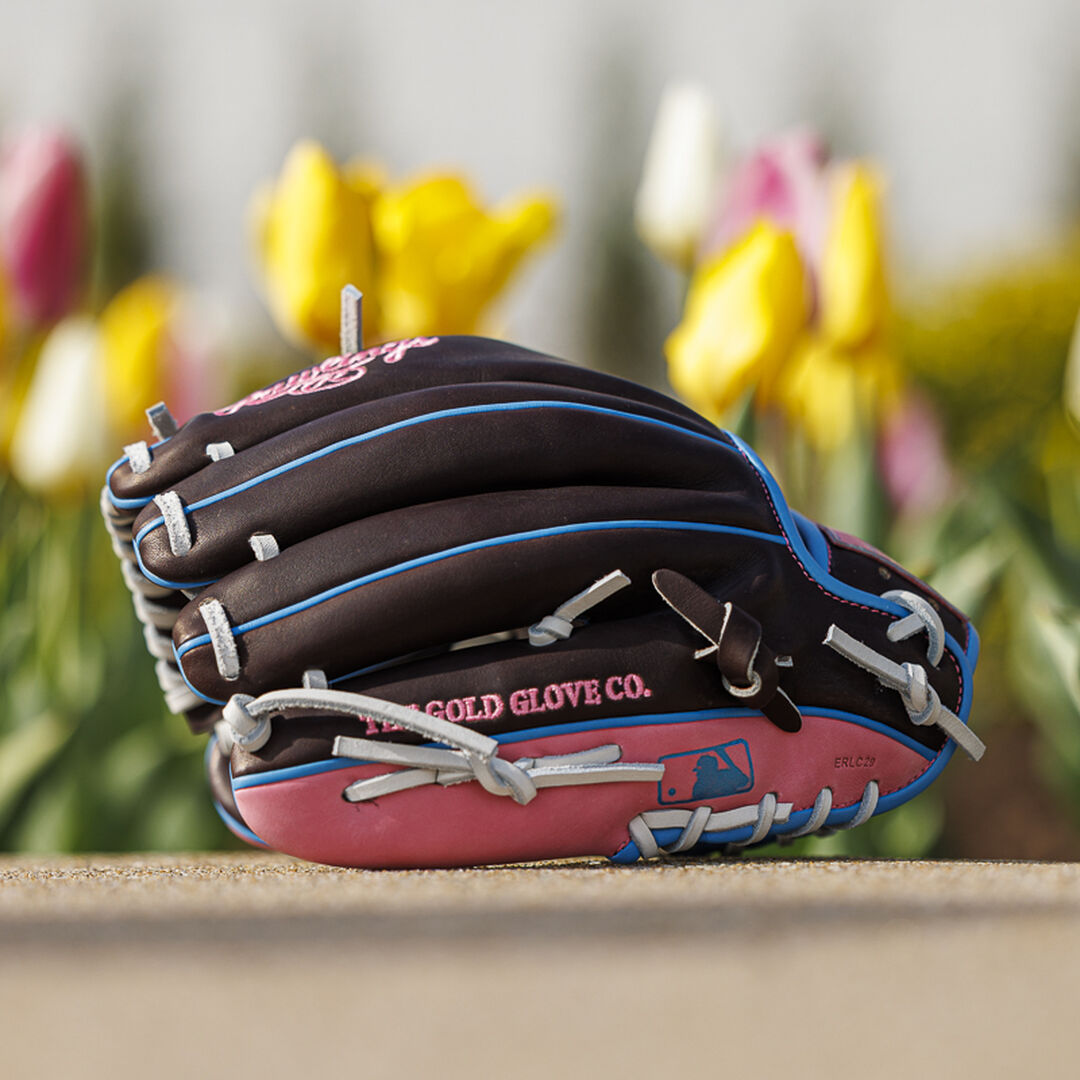 Rawlings Outlet | Exclusive Rabbit Heart of the Hide 11.75" Infield Glove Right Hand Throw