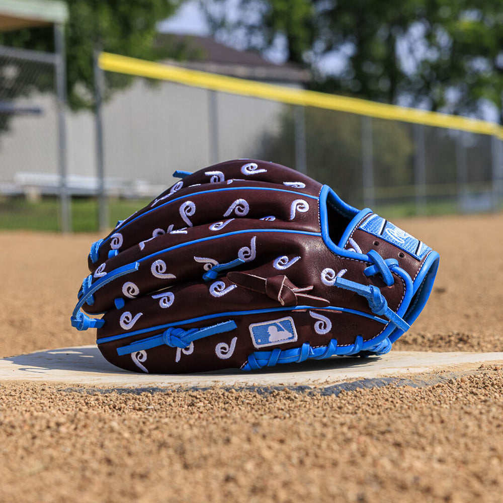 Rawlings | Philadelphia Phillies Heart of the Hide 11.75-Inch Infield Glove