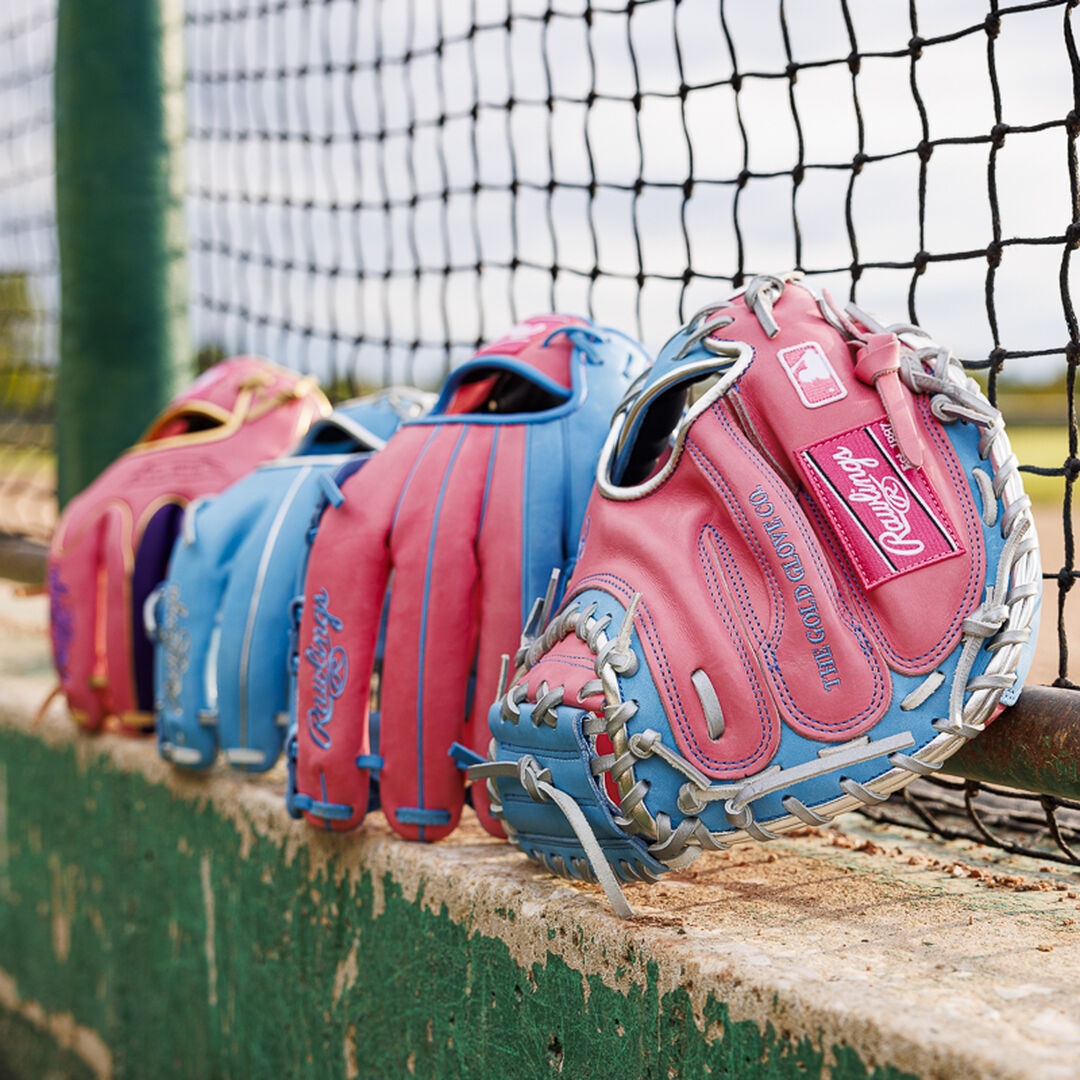 Rawlings | Exclusive Heart of the Hide 32.5" Catcher's Mitt Right Hand Throw