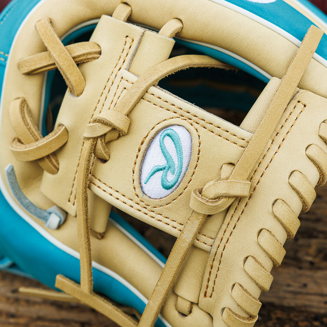 Rawlings | Exclusive Heart of the Hide 11.5" Infield Baseball Glove Right Hand Throw