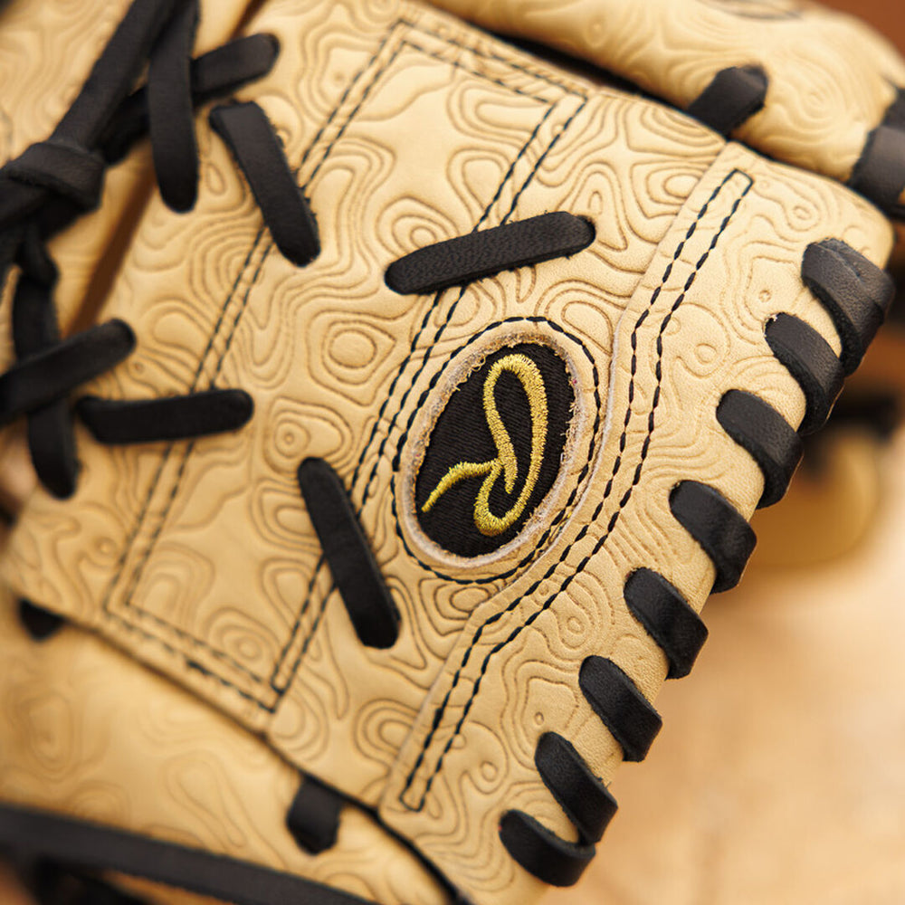 Rawlings New | Heart of the Hide 11.75-inch Topo Print Wing Tip Glove
