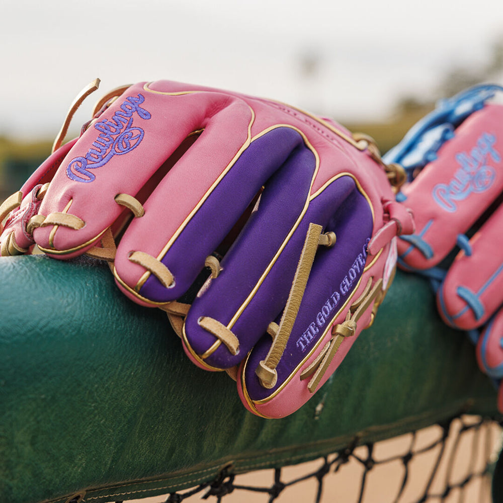 Rawlings Sale | Exclusive Heart of the Hide 11.5" Wing Tip Glove Right Hand Throw